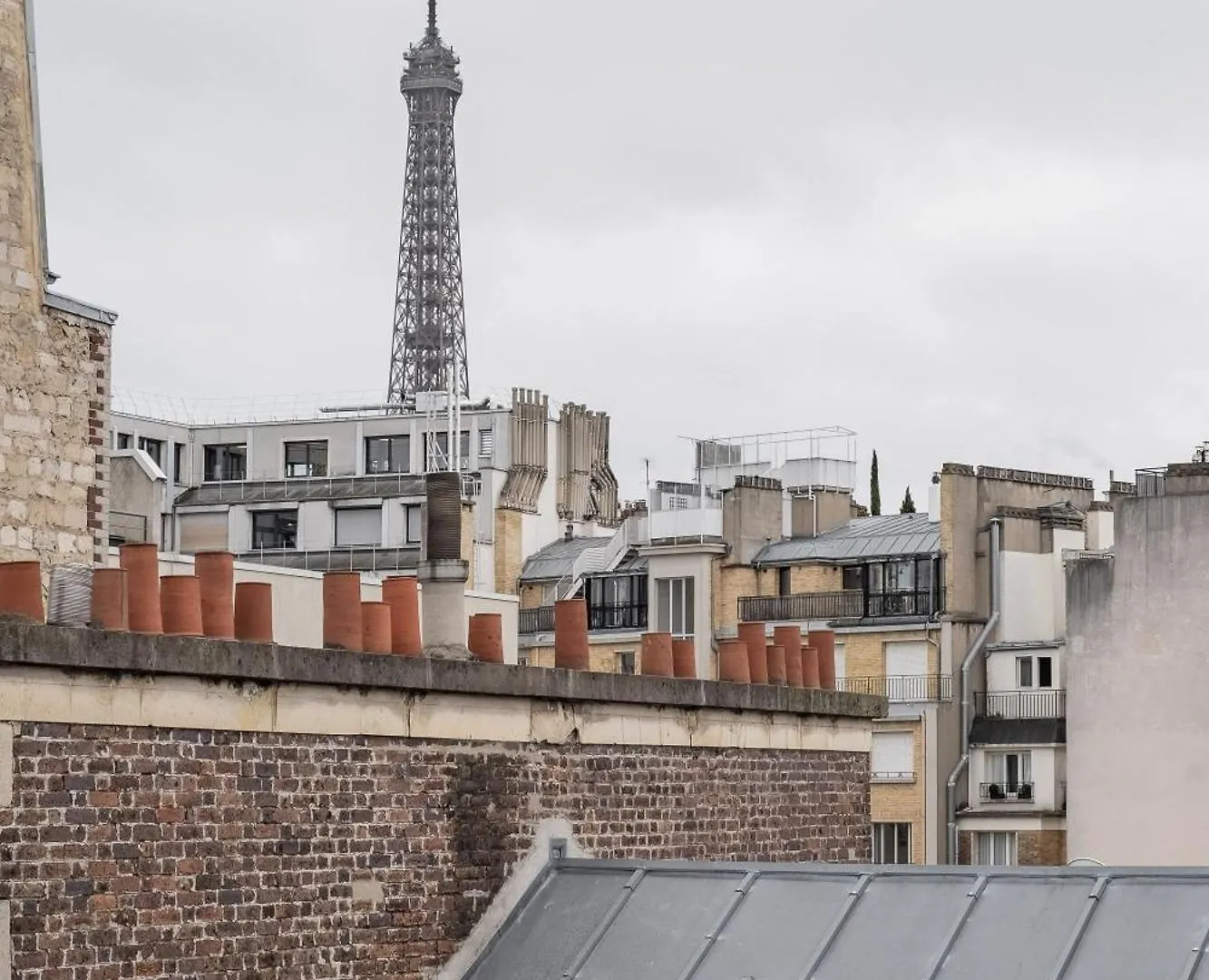 Veeve - Eiffel Eminence Paris